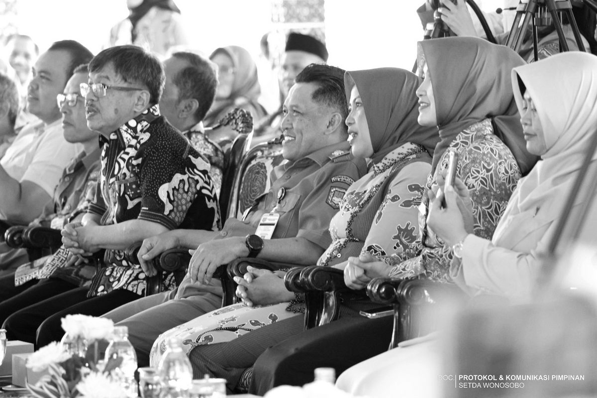 FESTIVAL CINTA KELUARGA IV, PEMKAB WONOSOBO DORONG PENGASUHAN BERKUALITAS LEWAT GERAKAN WAYAH