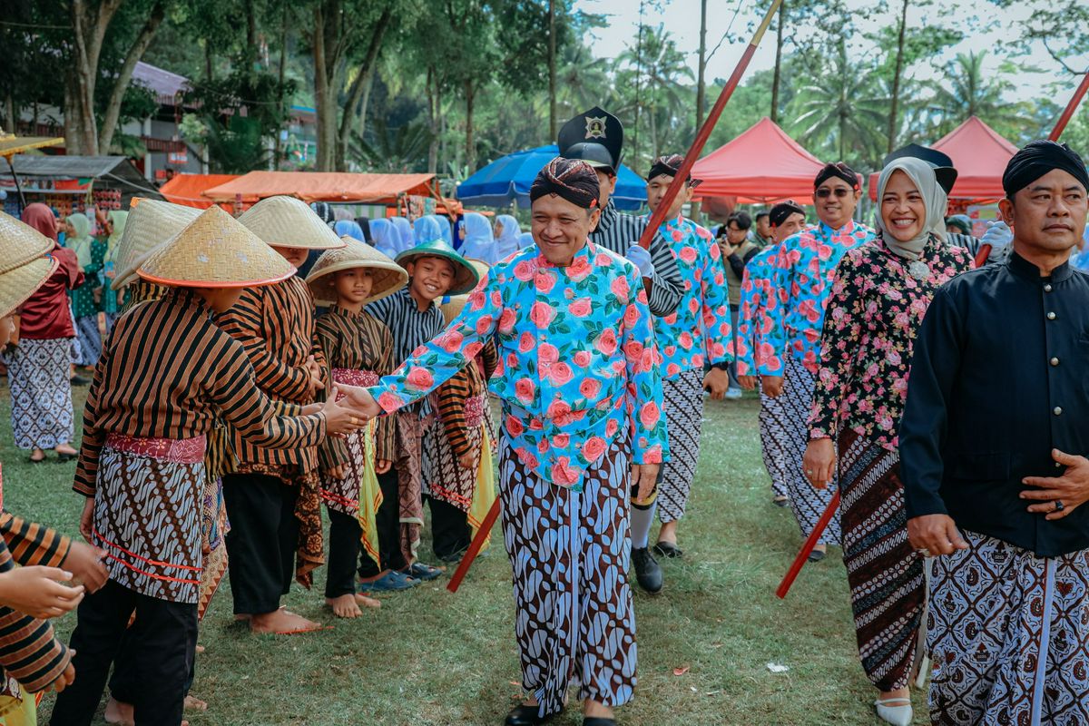 Ziarah Makam Ki Ageng Wanasaba dan Prosesi Bedhol Kedhaton