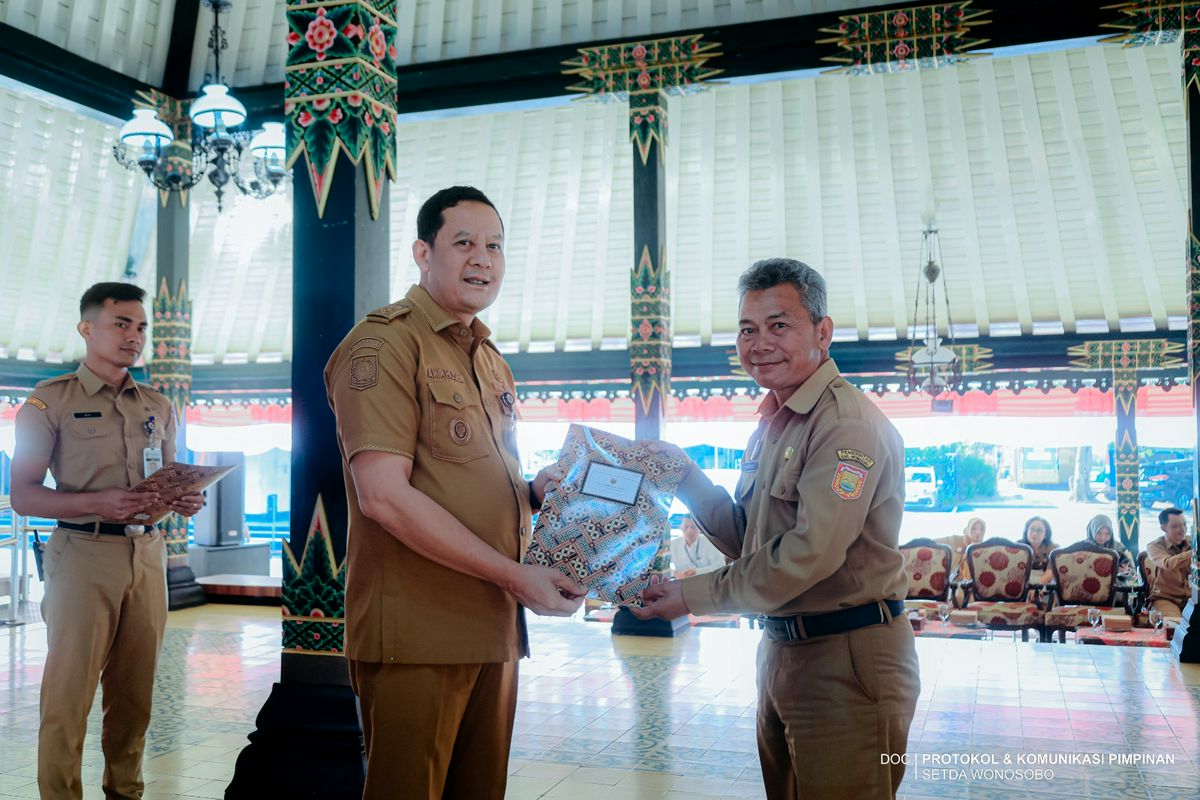 Penyerahan SK Pensiun Periode 1 September, 1 Oktober, 1 November, dan 1 Desember 2026