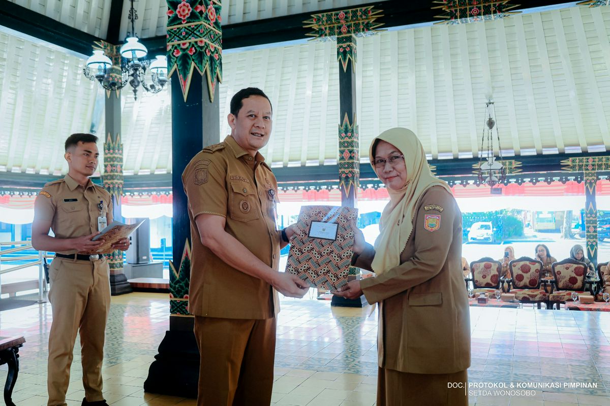 Penyerahan SK Pensiun Periode 1 September, 1 Oktober, 1 November, dan 1 Desember 2026