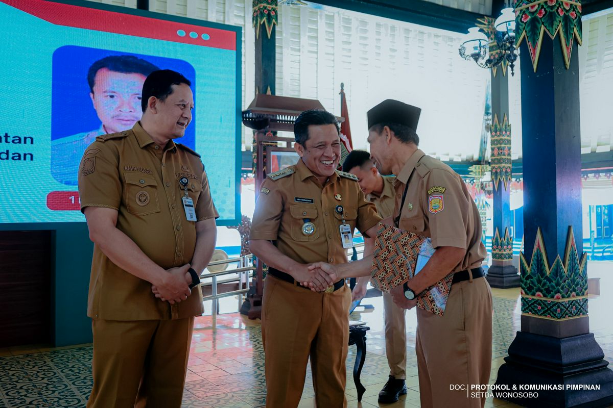 Penyerahan SK Pensiun Periode 1 September, 1 Oktober, 1 November, dan 1 Desember 2026