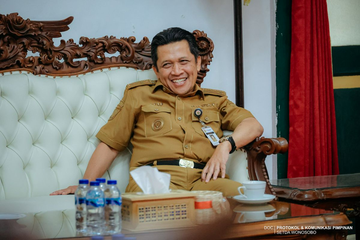Penandatanganan Naskah Perjanjian Hibah Daerah (NPHD) antara Pemerintah Kabupaten Wonosobo dan Kepolisian Resor Wonosobo terkait hibah tanah milik Pemerintah Daerah untuk pembangunan Mako Brimob