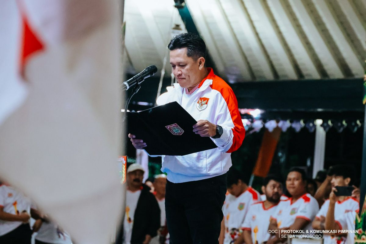 BUPATI WONOSOBO KUKUHKAN 212 PERSONEL KONTINGEN PORPROV XVII, WONOSOBO SIAP BERLAGA DI SEMARANG RAYA