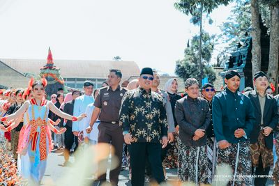 WONOSOBO TEGUHKAN HARMONI SEBAGAI MODAL PEMBANGUNAN MELALUI GREBEG SURAN LINTAS AGAMA DAN BUDAYA