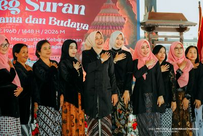 WONOSOBO TEGUHKAN HARMONI SEBAGAI MODAL PEMBANGUNAN MELALUI GREBEG SURAN LINTAS AGAMA DAN BUDAYA