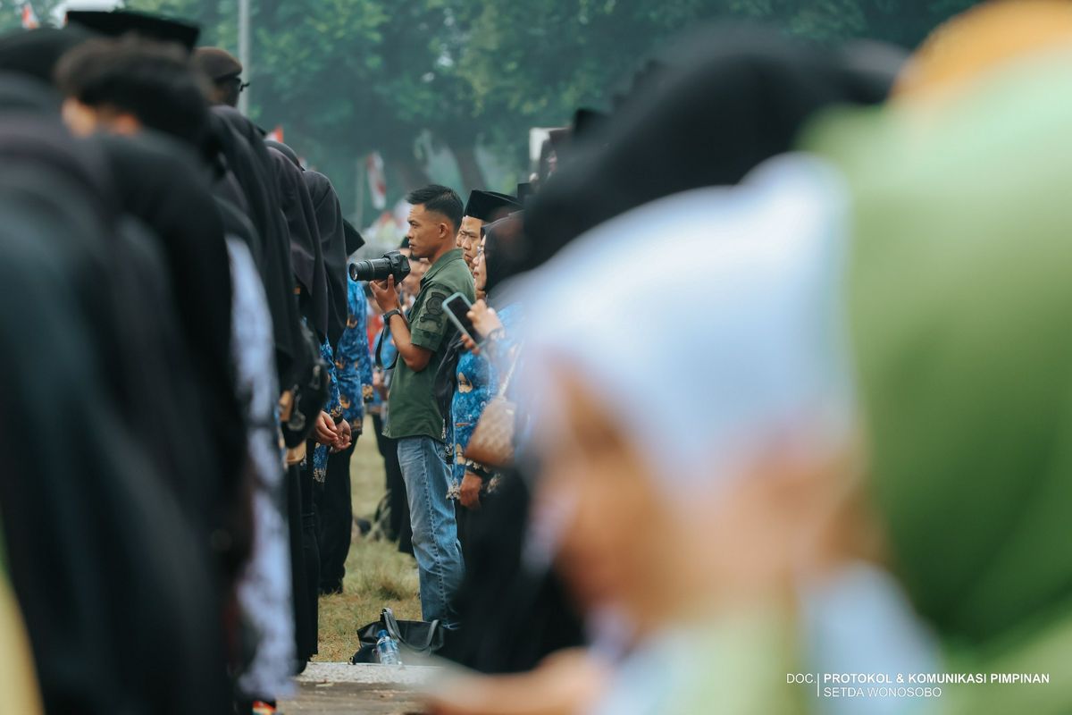 HUT ke-81 RI di Wonosobo Digelar Sederhana, Pejabat dan Rakyat Berdiri Bersama