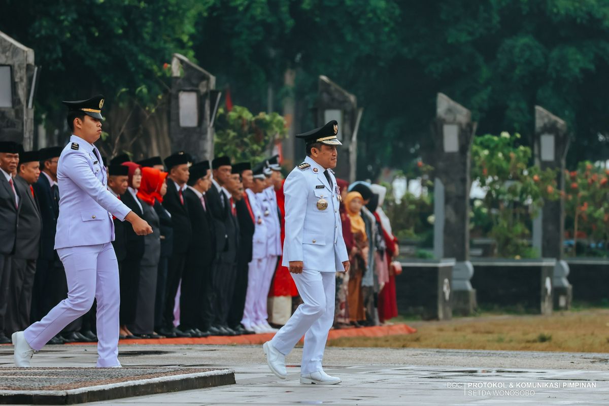 HUT ke-81 RI di Wonosobo Digelar Sederhana, Pejabat dan Rakyat Berdiri Bersama