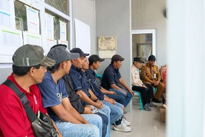 Penyerahan Bantuan Secara Simbolis bagi Warga terdampak Kebakaran di Tieng