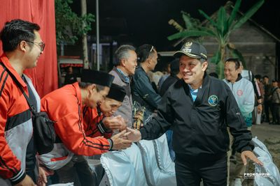 Bupati Wonosobo Buka Turnamen Bola Voli AMPELDENTO1979 Bupati Cup III