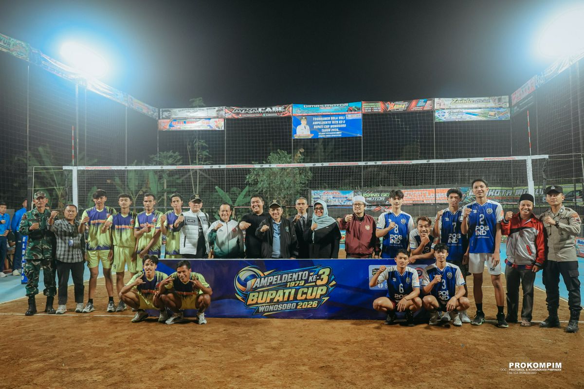 Bupati Wonosobo Buka Turnamen Bola Voli AMPELDENTO1979 Bupati Cup III