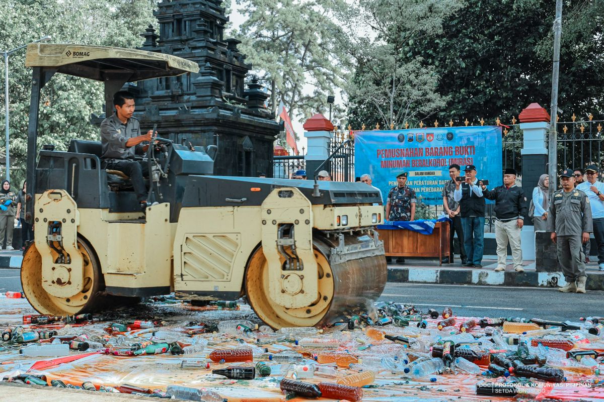LINDUNGI GENERASI MUDA, PEMKAB WONOSOBO BERANTAS MIRAS