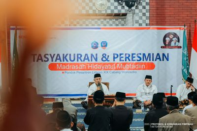 LIRBOYO XIX HADIR DI WONOSOBO, WABUP SOROTI PERAN STRATEGIS PONPES