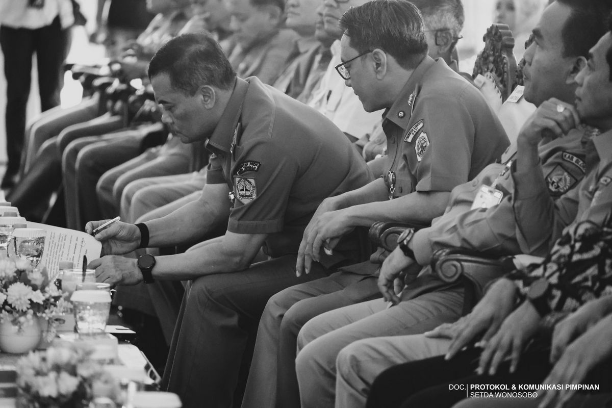 Presiden Prabowo Subianto meresmikan Program Inpres Jalan Daerah (IJD) Tahun Anggaran 2025 sERENTAK