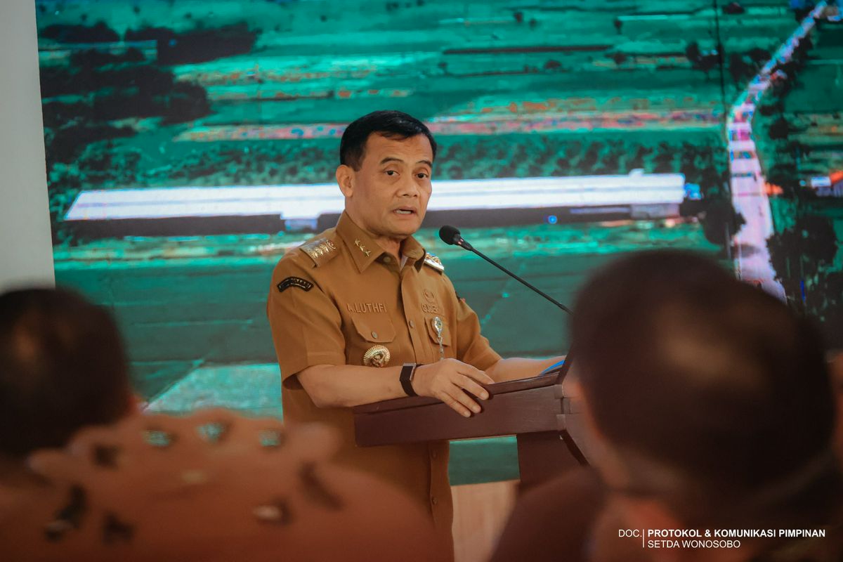 Presiden Prabowo Subianto meresmikan Program Inpres Jalan Daerah (IJD) Tahun Anggaran 2025 sERENTAK
