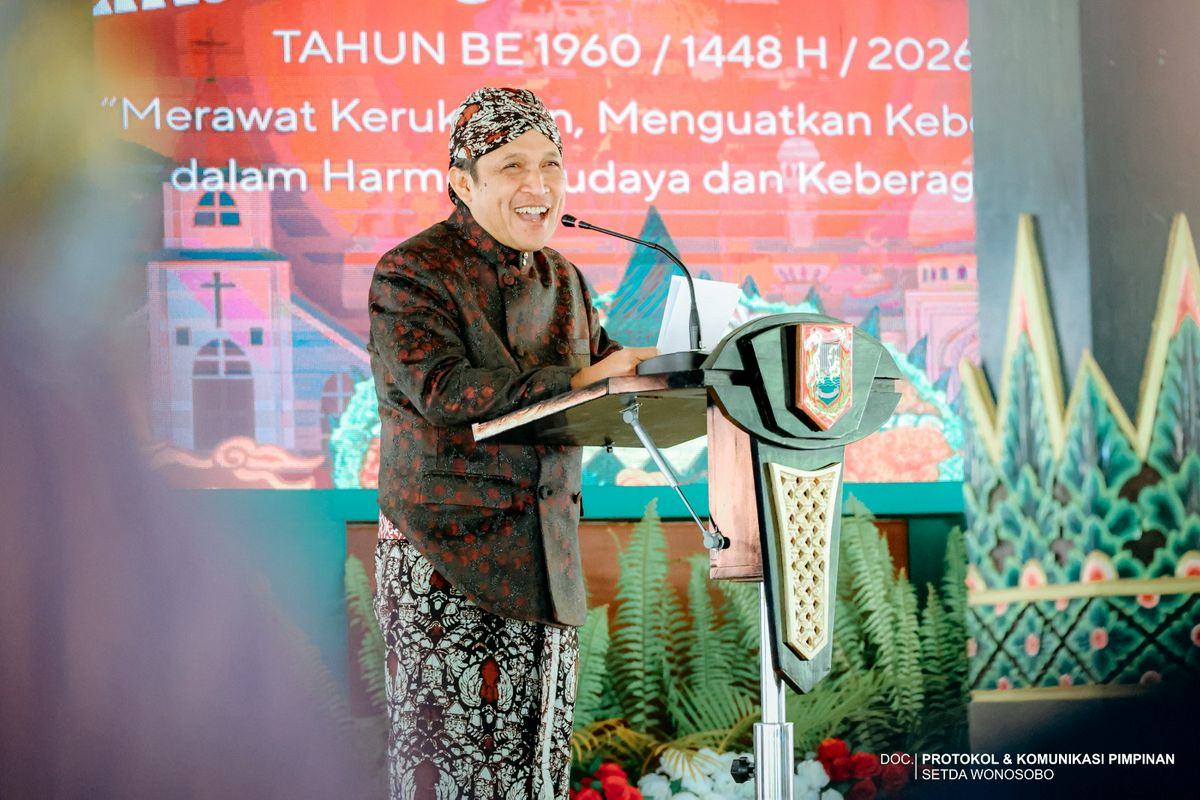 WONOSOBO TEGUHKAN HARMONI SEBAGAI MODAL PEMBANGUNAN MELALUI GREBEG SURAN LINTAS AGAMA DAN BUDAYA