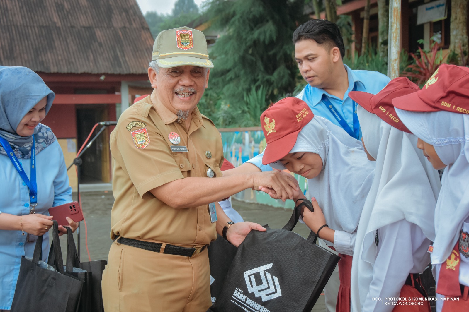 690d4e6a98ec3_WhatsApp Image 2025-11-03 at 09.49.57 (2).jpeg