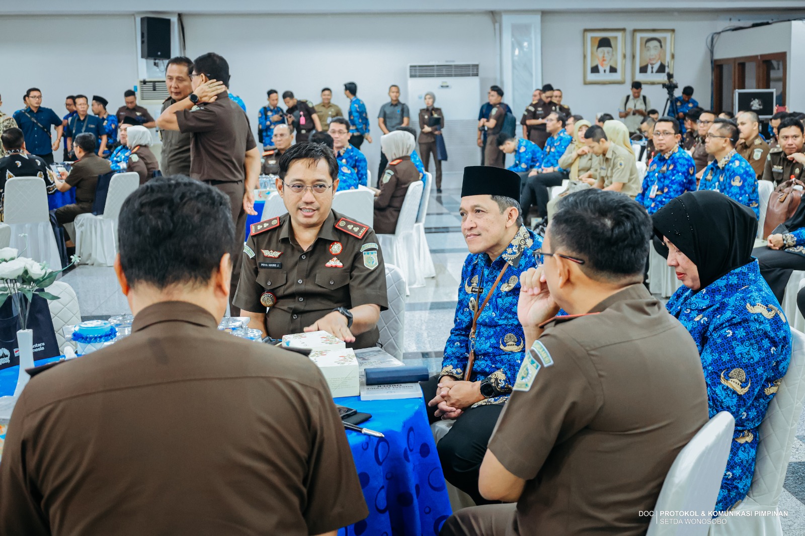 6931be5b6e496_WH16B9~1.JPE