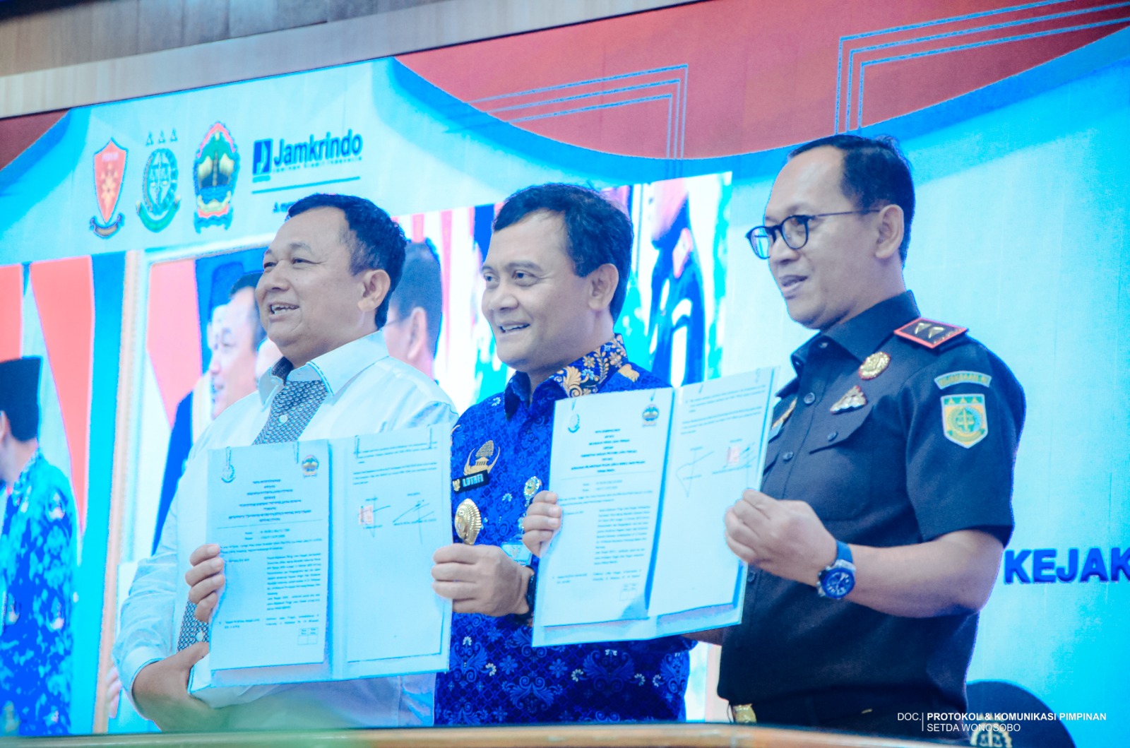 6931be5ee1c17_WHEFAE~1.JPE