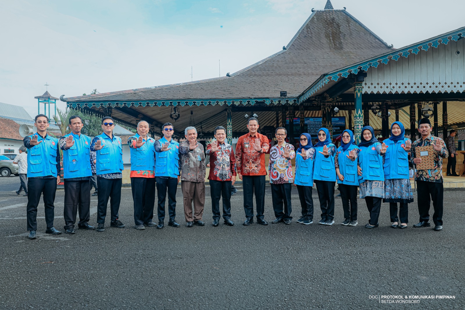 693a75f5768b4_WhatsApp Image 2025-12-11 at 08.30.27 (2).jpeg