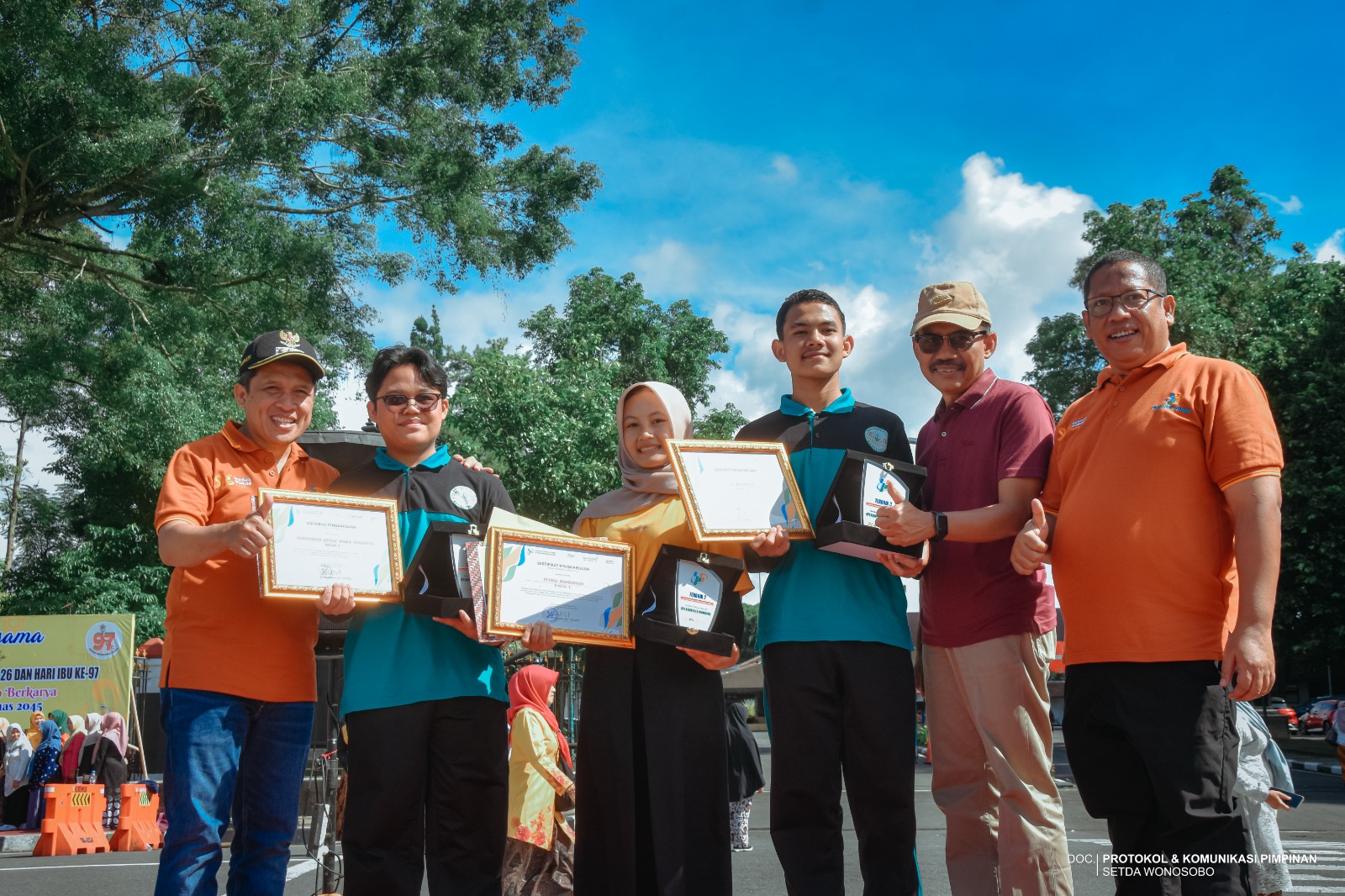 693f64db7c279_WhatsApp Image 2025-12-12 at 09.36.43 (1).jpeg