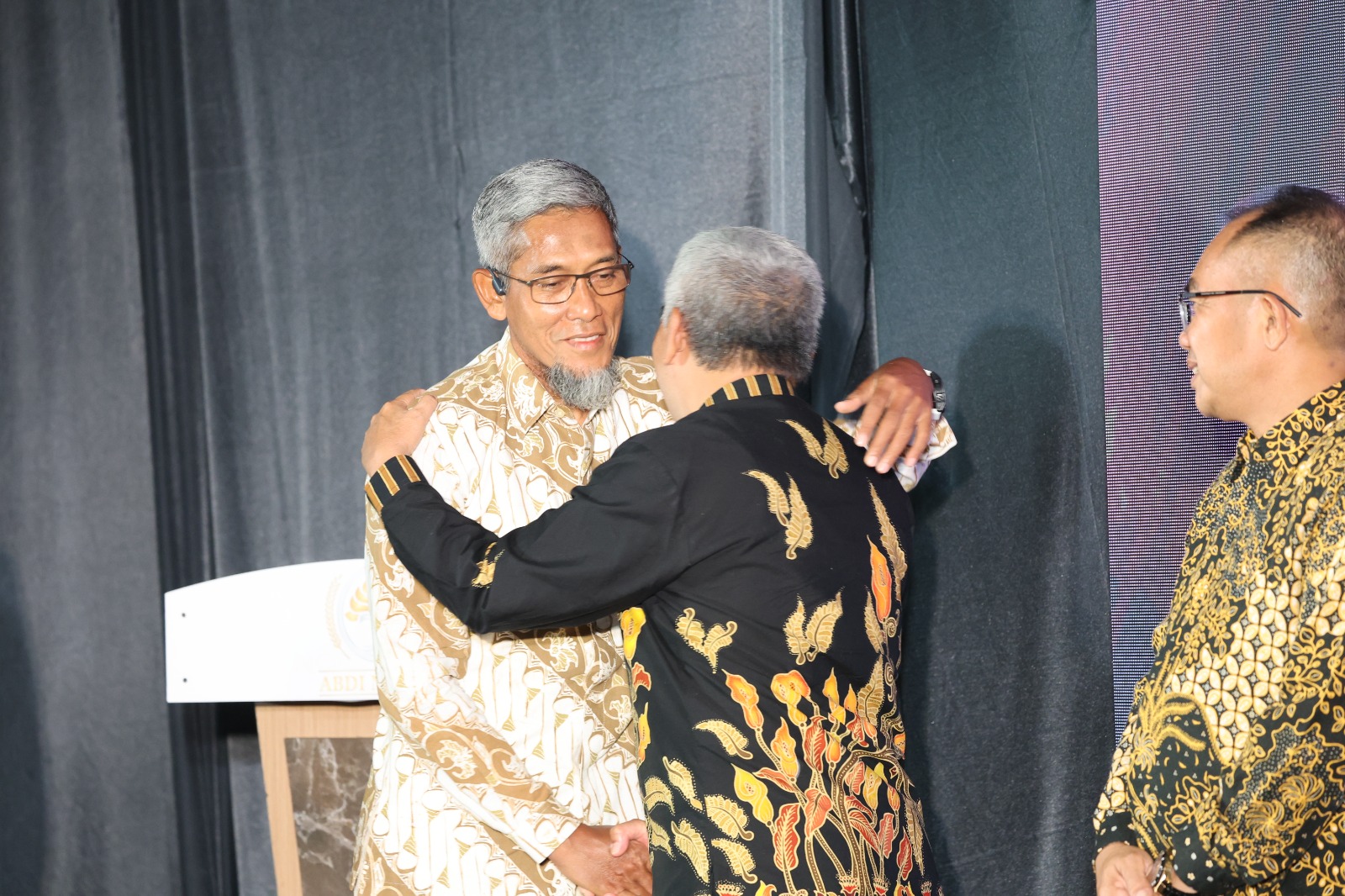 693f65d7aaa92_WhatsApp Image 2025-12-13 at 00.59.58 (1).jpeg