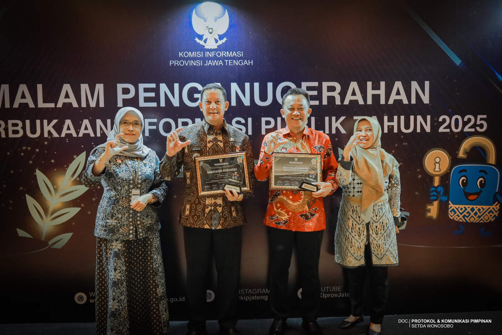 6944b4dad51e2_WhatsApp Image 2025-12-17 at 01.03.04 (2).jpeg