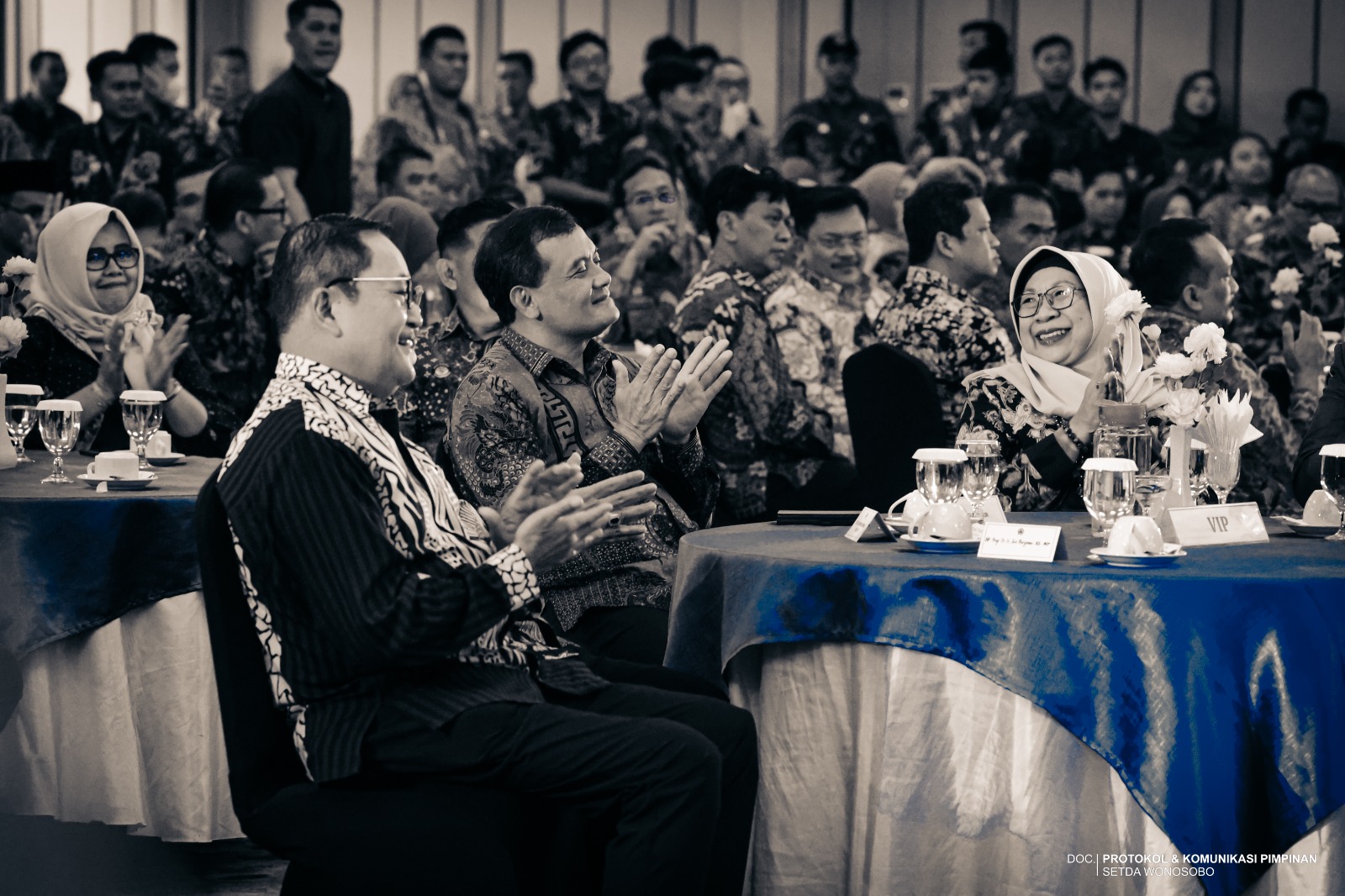 6944b4db3d18f_WhatsApp Image 2025-12-17 at 01.03.05 (1).jpeg