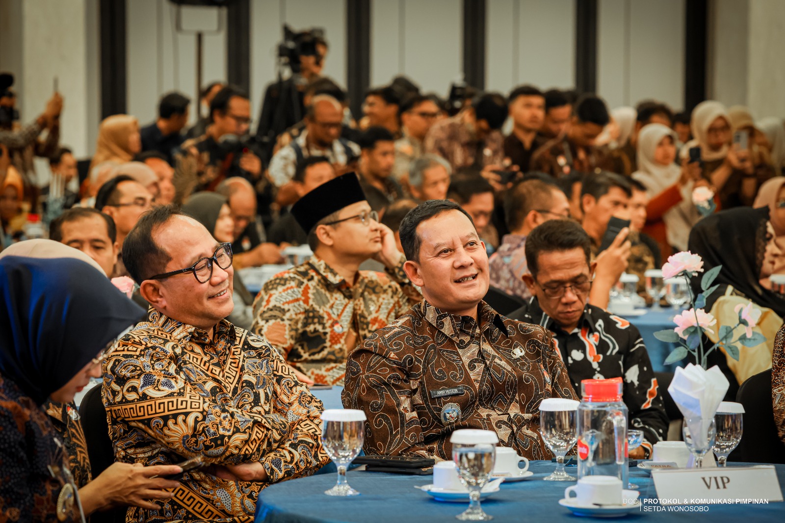 6944b4db99b10_WhatsApp Image 2025-12-17 at 01.03.05 (2).jpeg