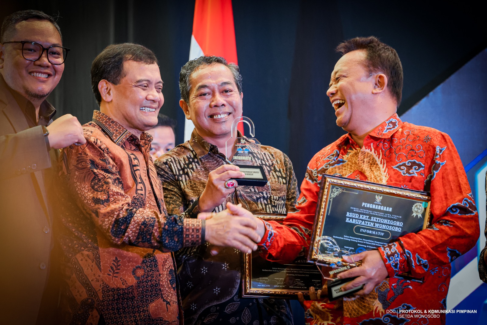 6944b4dda8193_WhatsApp Image 2025-12-17 at 01.03.09 (1).jpeg