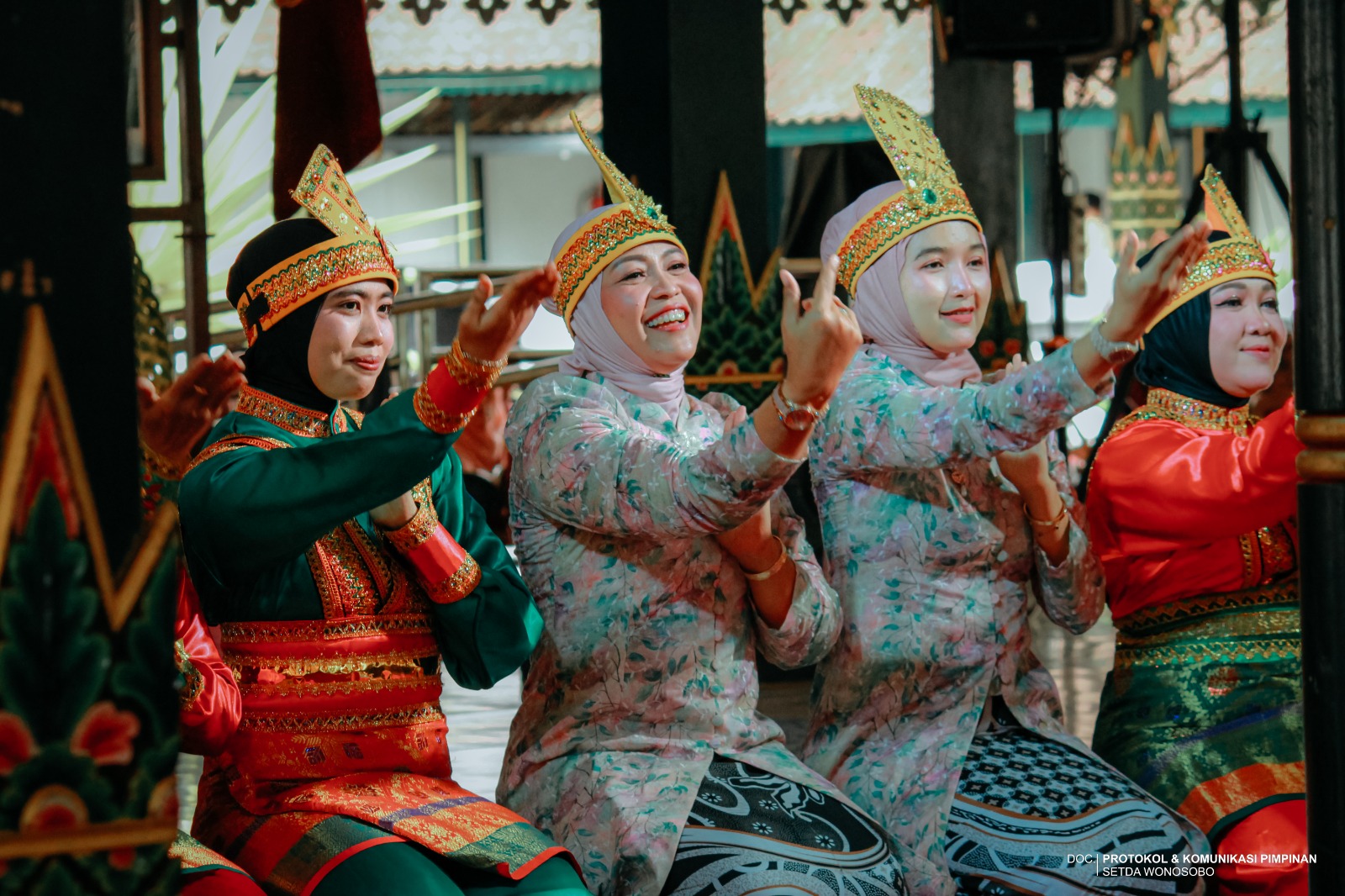 6944b7eb367a3_WhatsApp Image 2025-12-18 at 11.31.03 (2).jpeg