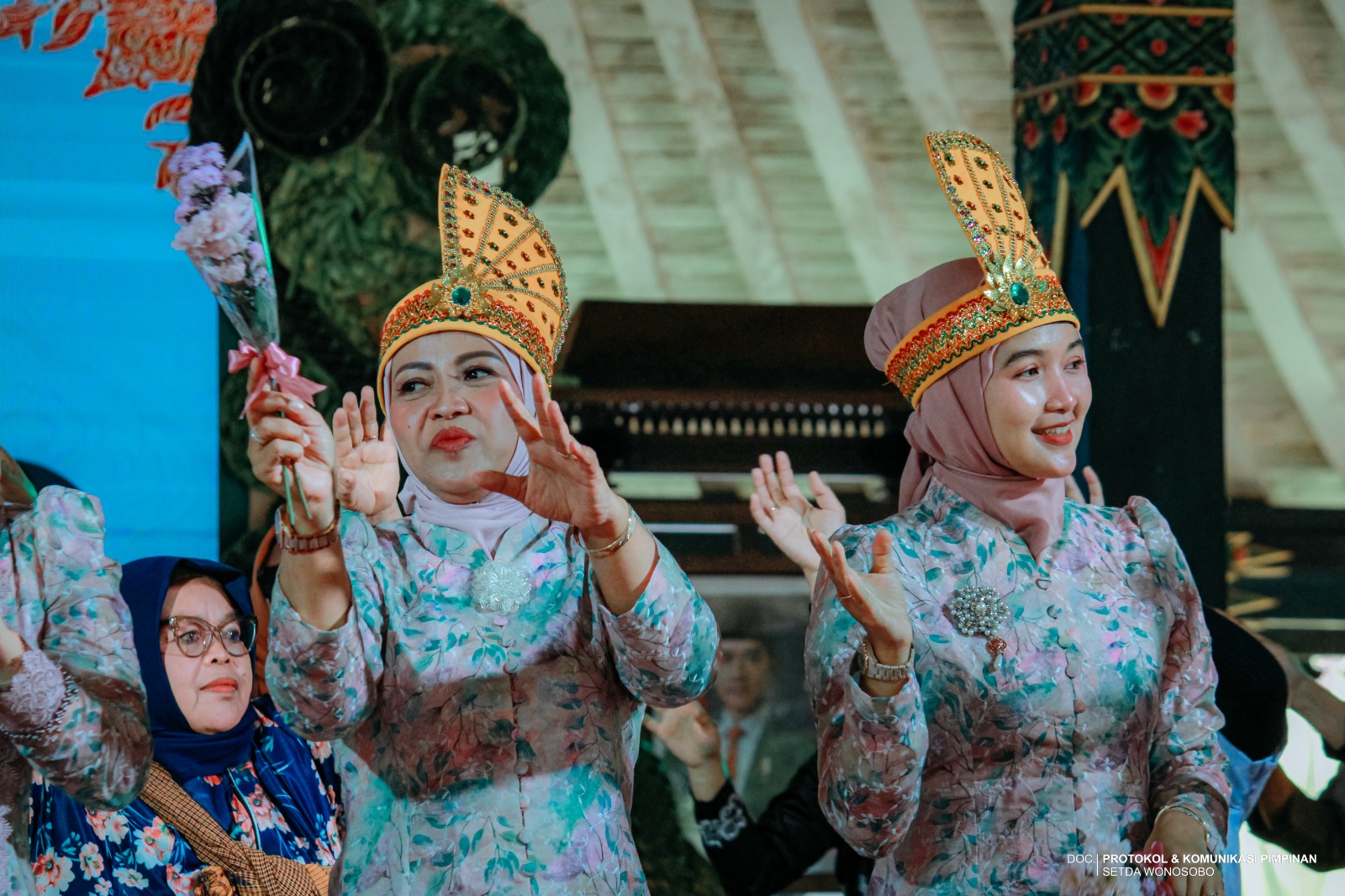 6944b7ec0b1e8_WhatsApp Image 2025-12-18 at 11.31.04 (3).jpeg