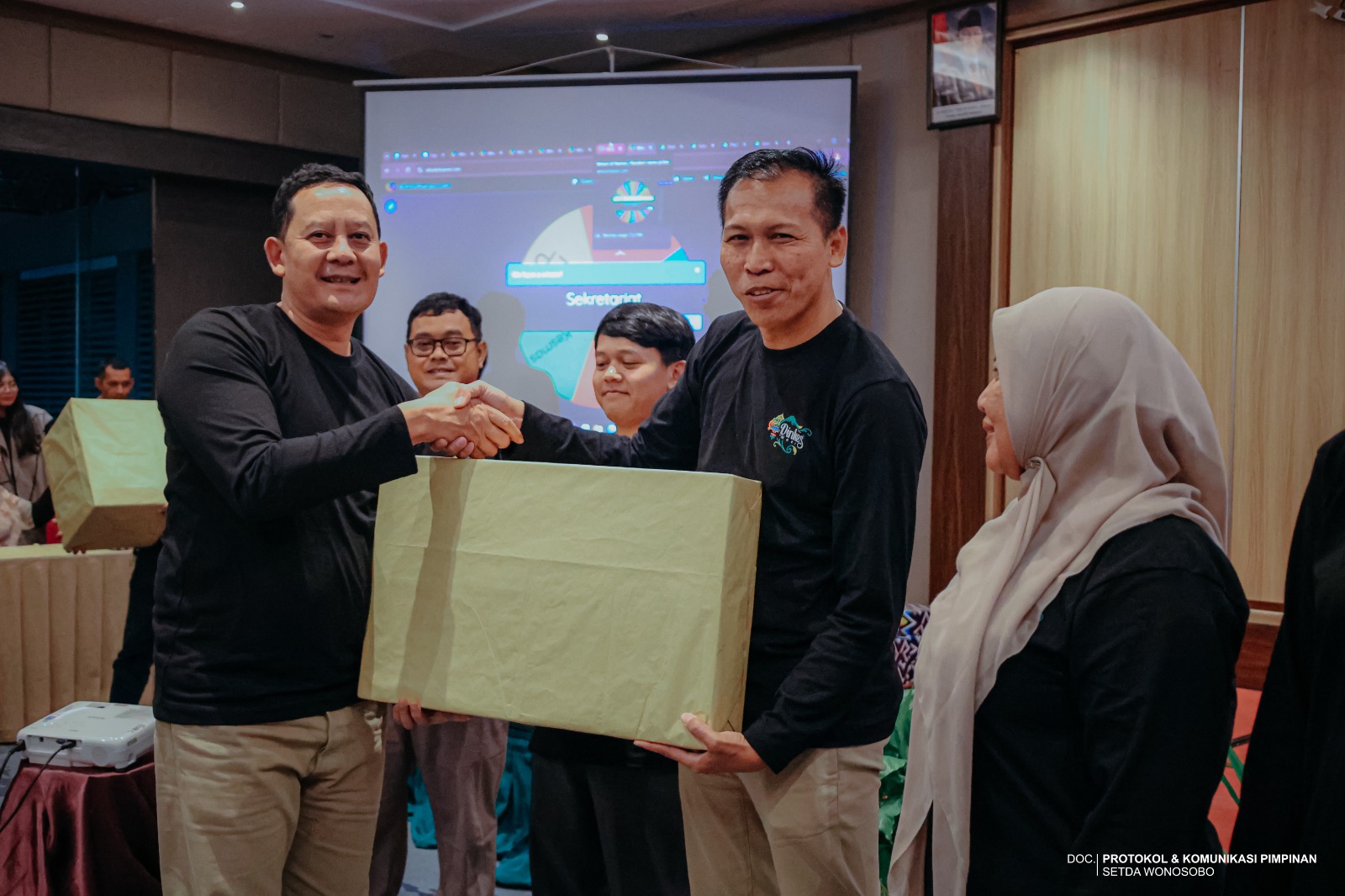 694972f80e1ea_WHDC44~1.JPE