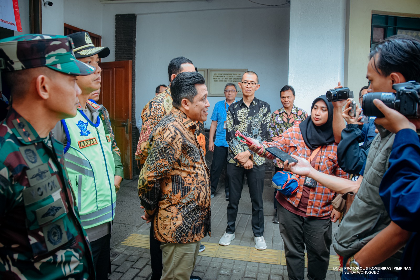 695b2c980b457_WhatsApp Image 2025-12-25 at 09.57.05 (1).jpeg