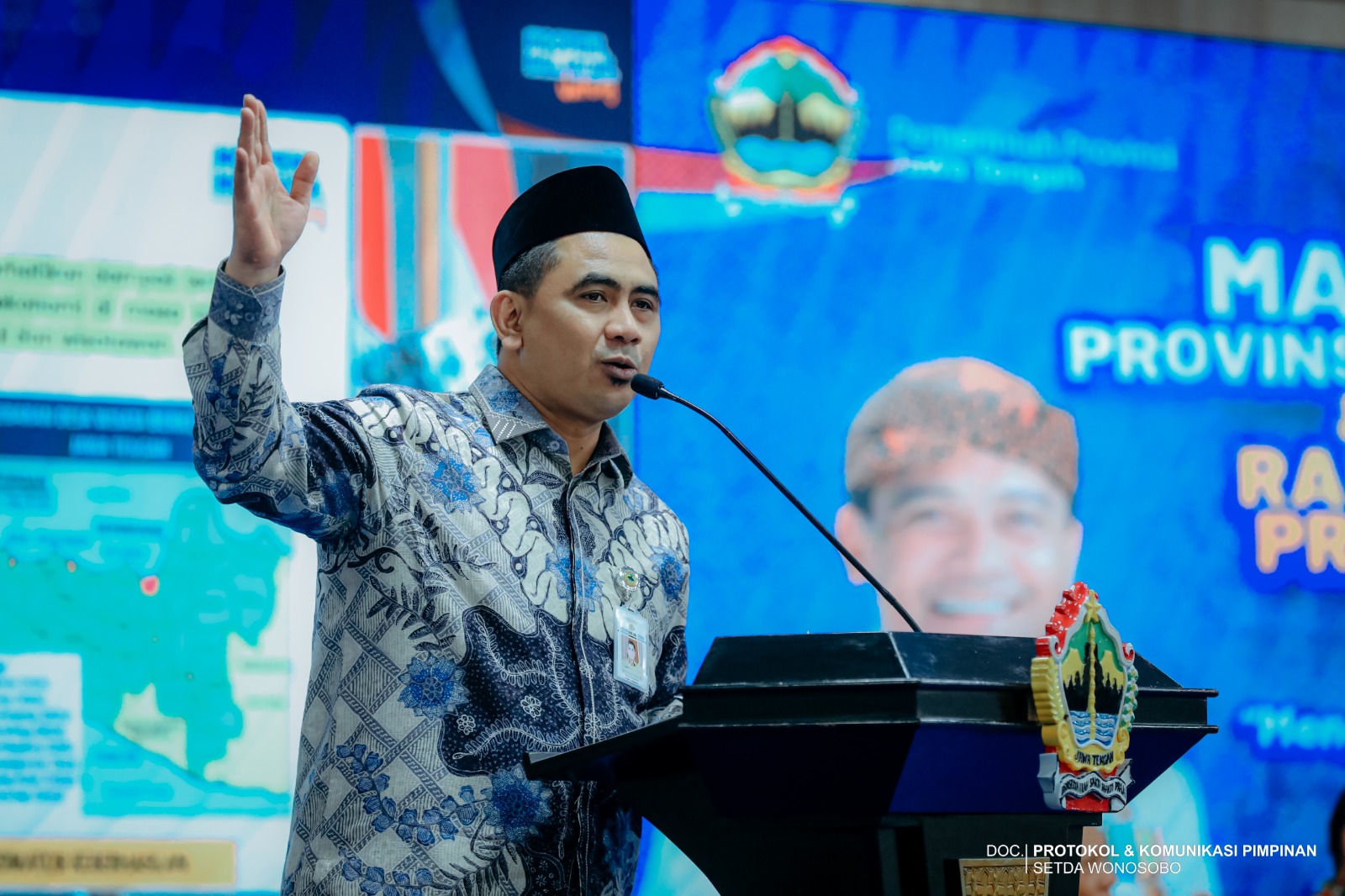 6989949319f83_WH8BA8~1.JPE