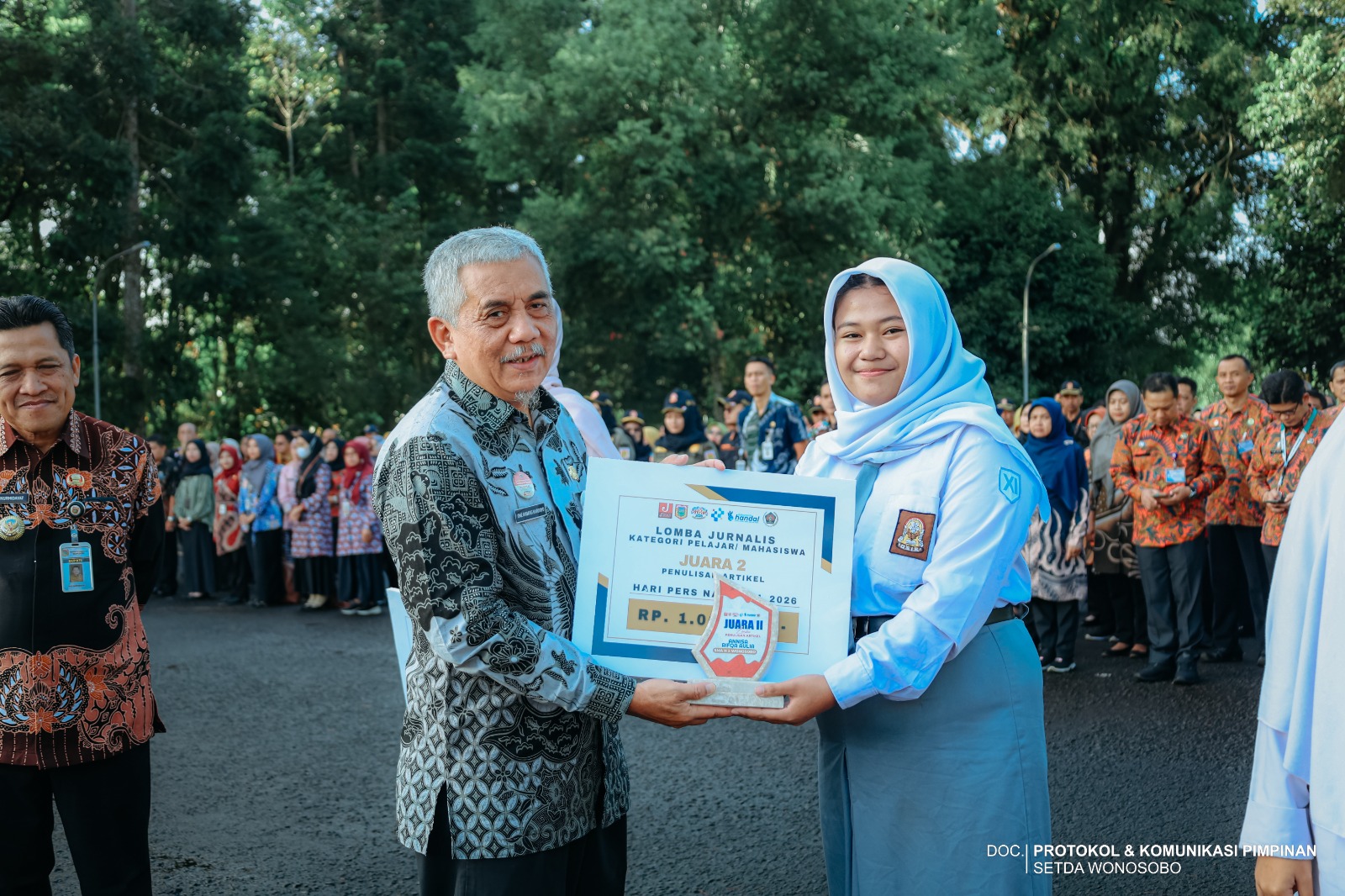 BUPATI WONOSOBO APRESIASI CAPAIAN WBK DAN INGATKAN DISIPLIN PELAYANAN