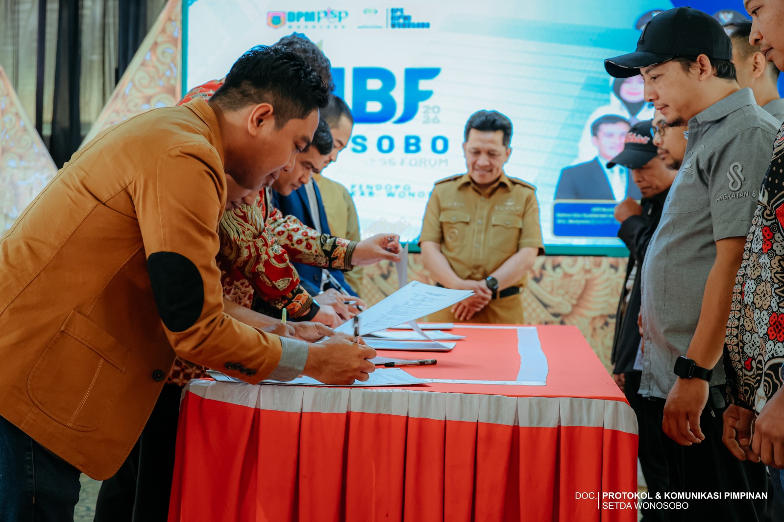 WONOSOBO INVESTMENT BUSSINESS FORUM DORONG MODERNISASI PERTANIAN DAN PARIWISATA BERKELANJUTAN